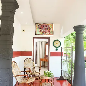 Shoreline Marari At Golden Mararikulam Couette-café
